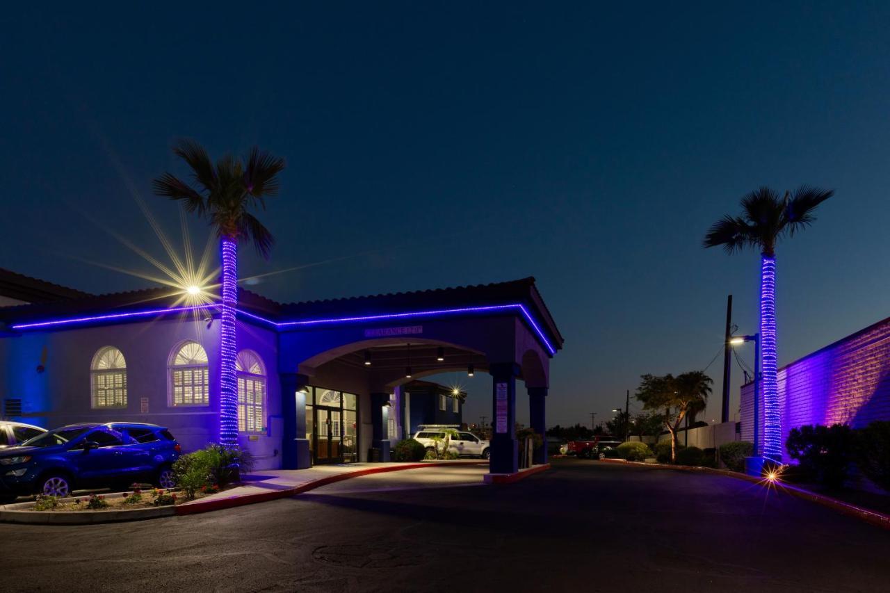 The Azure Hotel Mesa Exterior photo